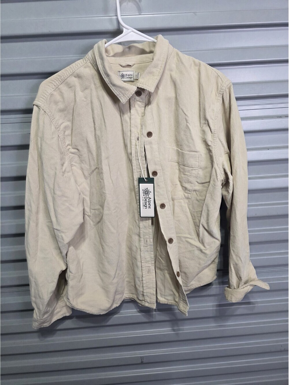 Alpine Design Women’s L Corduroy Collared Button-Up Shirt Beige ADW24301